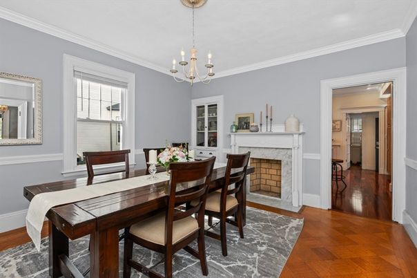 Chandelier, Dining room, Fireplace, Interior, Wood Texture Flooring