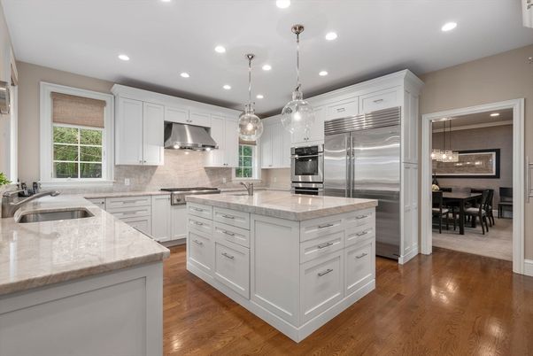 Dining room, Interior, Kitchen, Pendant Lights, Recessed Lighting, Stainless Steel Appliances, Wood Texture Flooring