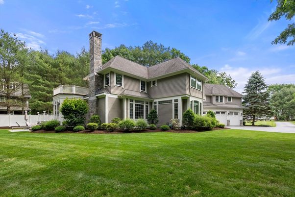 Attached, Backyard, Exterior, Facade, Queen Anne Victorian