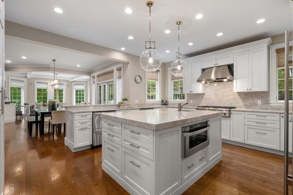 Dining room, Interior, Kitchen, Pendant Lights, Recessed Lighting, Stainless Steel Appliances, Wood Texture Flooring