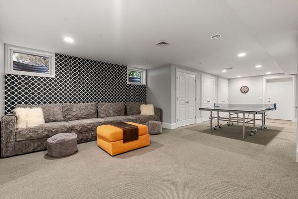 Game Room, Interior, Recessed Lighting