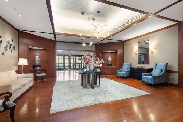 Interior, Pendant Lights, Recessed Lighting, Wood Texture Flooring