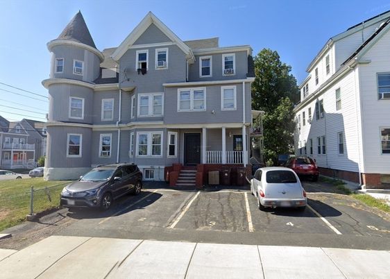 Exterior, Facade, Queen Anne Victorian