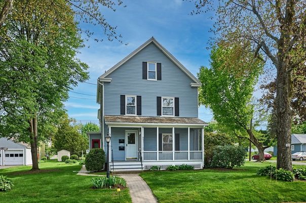 Backyard, Detached Garage, Exterior, Facade, Queen Anne Victorian
