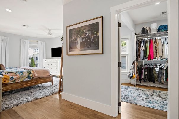 Bedroom, Interior, Recessed Lighting, Walk-in Closets, Wood Texture Flooring
