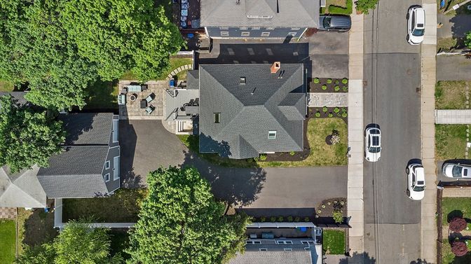Exterior, Drone