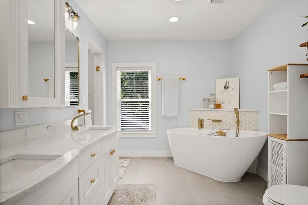 Bathroom, Dual Sink Vanities, Free Standing Baths, Interior, Recessed Lighting