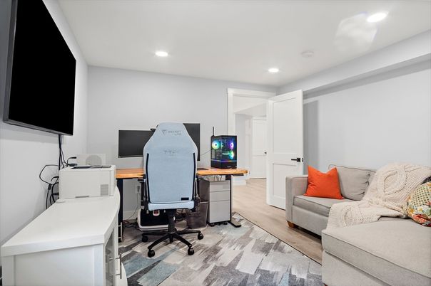 Home Office, Interior, Recessed Lighting, Wood Texture Flooring