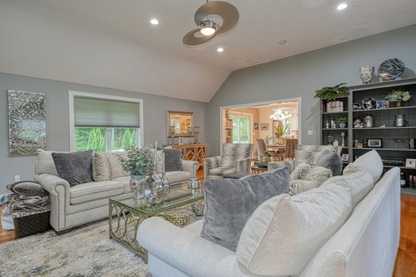 Dining room, Interior, Living room, Recessed Lighting, Wood Texture Flooring