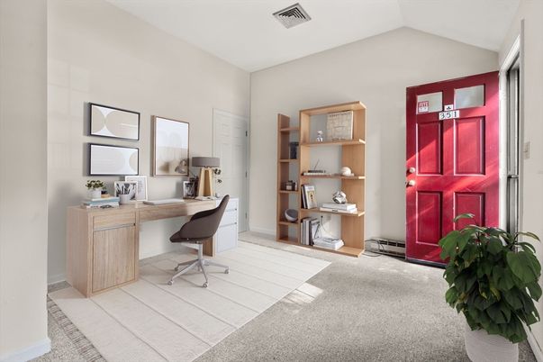 Home Office, Interior