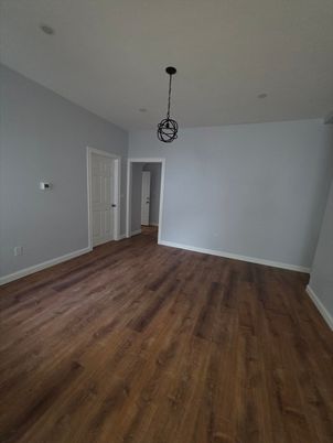 Empty room, Interior, Pendant Lights, Wood Texture Flooring