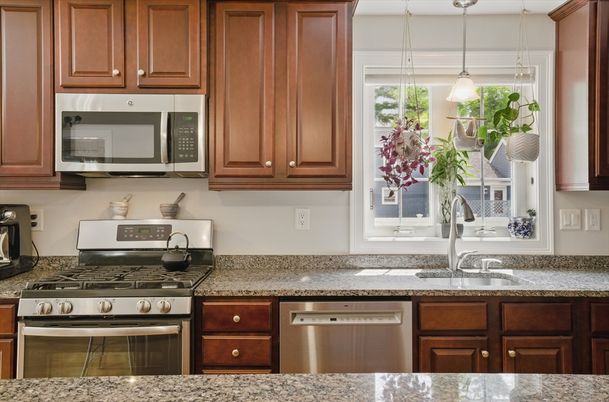 Interior, Kitchen, Pendant Lights, Stainless Steel Appliances