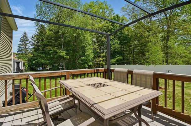 Exterior, Sun Room