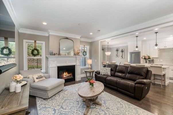 Chandelier, Dining room, Interior, Kitchen, Pendant Lights, Recessed Lighting, Stainless Steel Appliances, Wood Texture Flooring