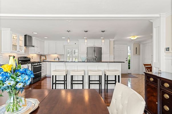 Dining room, Interior, Kitchen, Pendant Lights, Recessed Lighting, Stainless Steel Appliances, Wood Texture Flooring