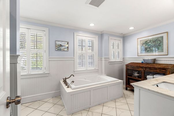 Bathroom, Interior, Marble, Recessed Lighting
