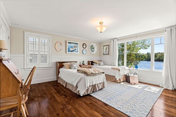 Bedroom, Interior, Water, Wood Texture Flooring
