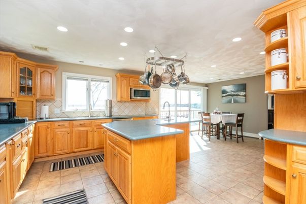 Dining room, Interior, Kitchen, Recessed Lighting
