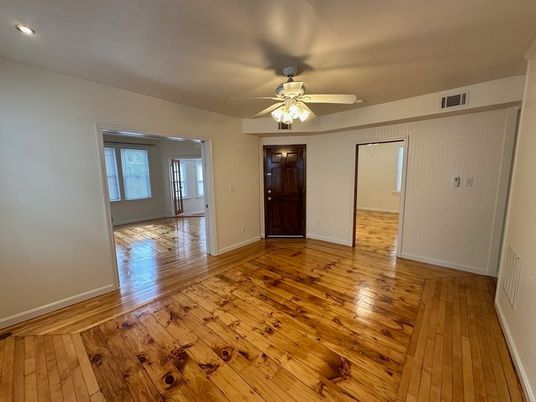 Empty room, Interior, Recessed Lighting, Wood Texture Flooring
