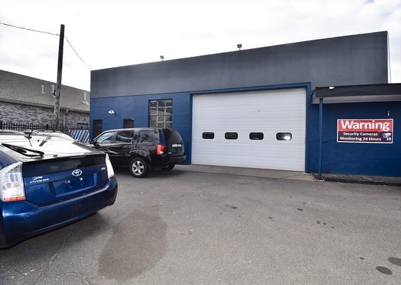 Detached Garage, Exterior