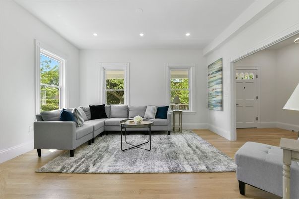 Interior, Living room, Recessed Lighting, Wood Texture Flooring