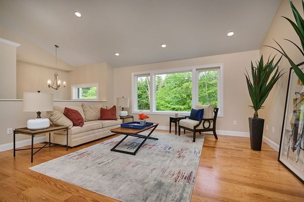 Chandelier, Interior, Living room, Recessed Lighting, Wood Texture Flooring
