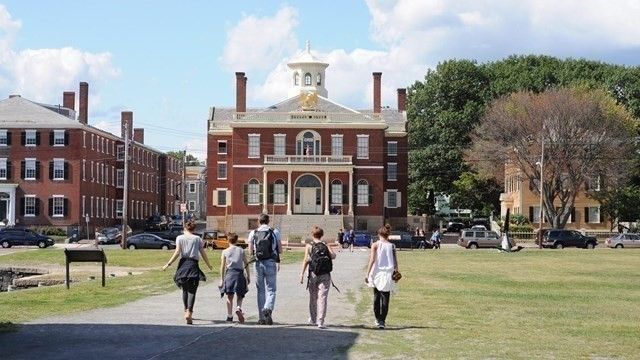 Exterior, Facade, Brick Facade, Georgian
