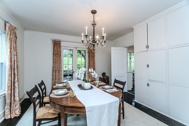 Chandelier, Dining room, Interior, Wood Texture Flooring