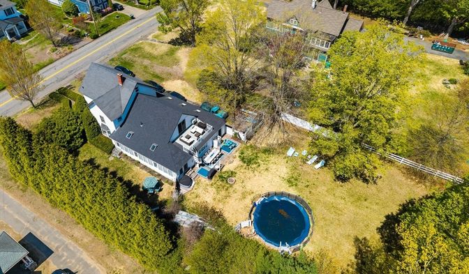 Exterior, Drone