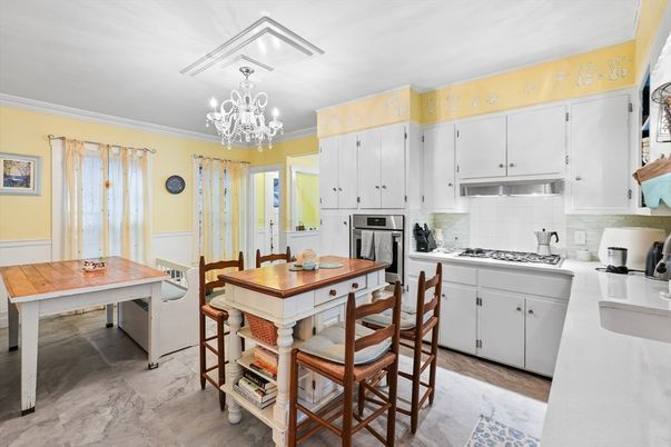 Chandelier, Dining room, Interior, Kitchen