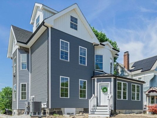 Exterior, Facade, Solar Panels, Farmhouse