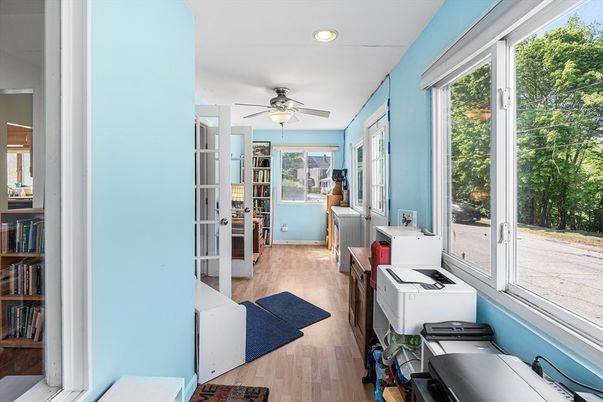Interior, Recessed Lighting, Wood Texture Flooring