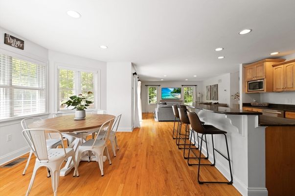 Dining room, Interior, Kitchen, Recessed Lighting, Wood Texture Flooring