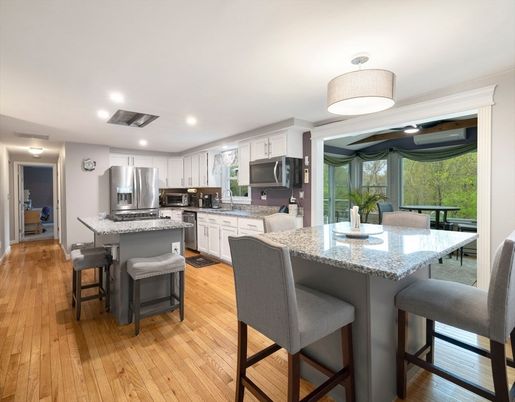 Dining room, Interior, Kitchen, Recessed Lighting, Stainless Steel Appliances, Wood Texture Flooring