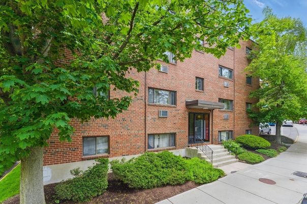 Exterior, Facade, Brick Facade, Rowhouse