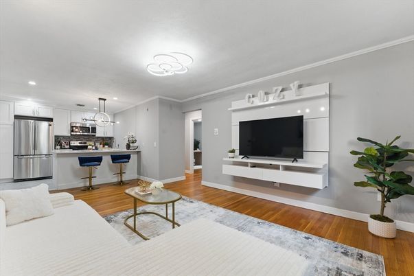Interior, Kitchen, Living room, Pendant Lights, Recessed Lighting, Stainless Steel Appliances, Wood Texture Flooring