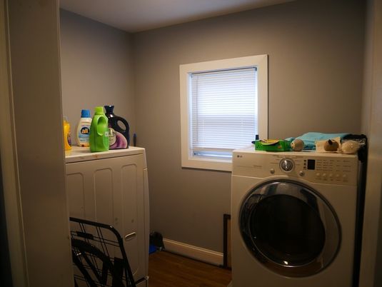 Interior, Utility Closets, Washer, Wood Texture Flooring
