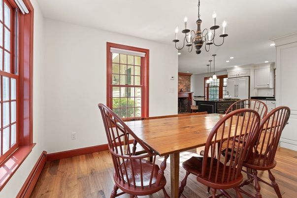 Chandelier, Dining room, Interior, Kitchen, Pendant Lights, Recessed Lighting, Wood Texture Flooring