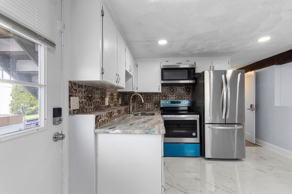 Interior, Kitchen, Marble, Recessed Lighting, Stainless Steel Appliances