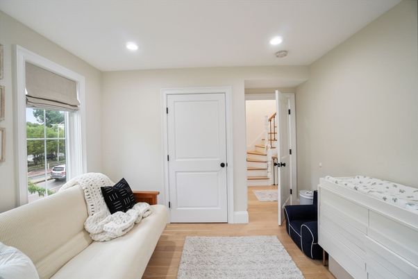 Interior, Recessed Lighting, Wood Texture Flooring