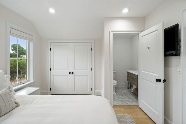 Bathroom, Bedroom, Interior, Recessed Lighting, Wood Texture Flooring