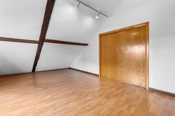 Empty room, Interior, Wooden Beams, Wood Texture Flooring