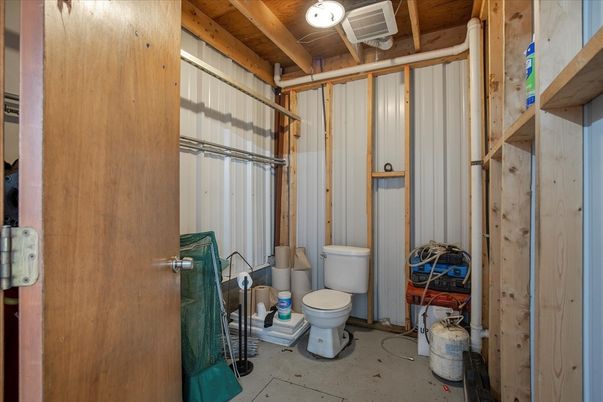 Bathroom, Interior, Wooden Beams, Wooden Ceilings