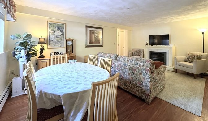 Dining room, Fireplace, Interior, Wood Texture Flooring