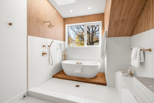 Bathroom, Free Standing Baths, Interior, Recessed Lighting