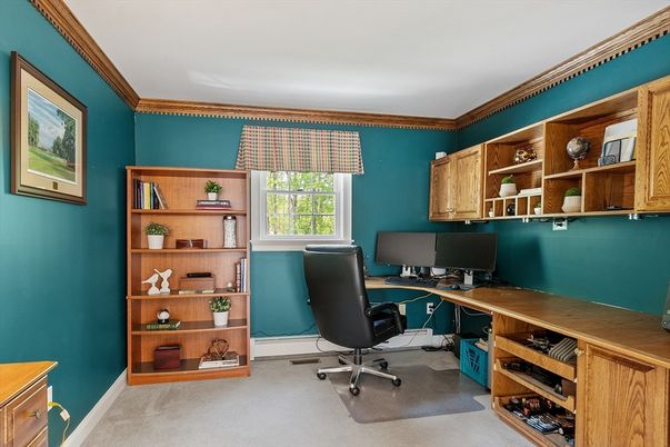 Home Office, Interior