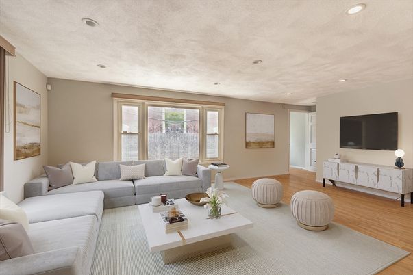 Interior, Living room, Recessed Lighting, Wood Texture Flooring