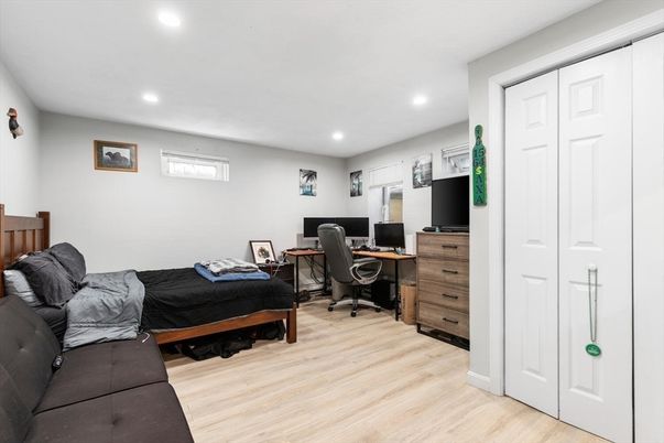 Home Office, Interior, Recessed Lighting, Wood Texture Flooring