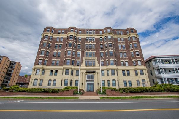 Exterior, Facade, Condo Building