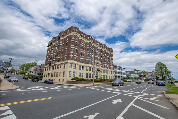 Exterior, Facade, Condo Building